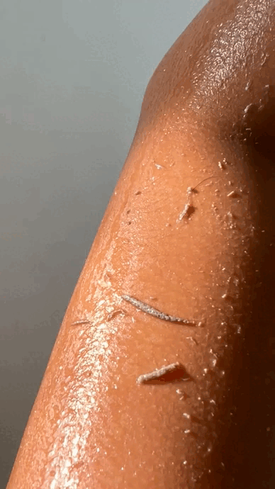 Gant Exfoliant en Soie -Poils Incarnés
