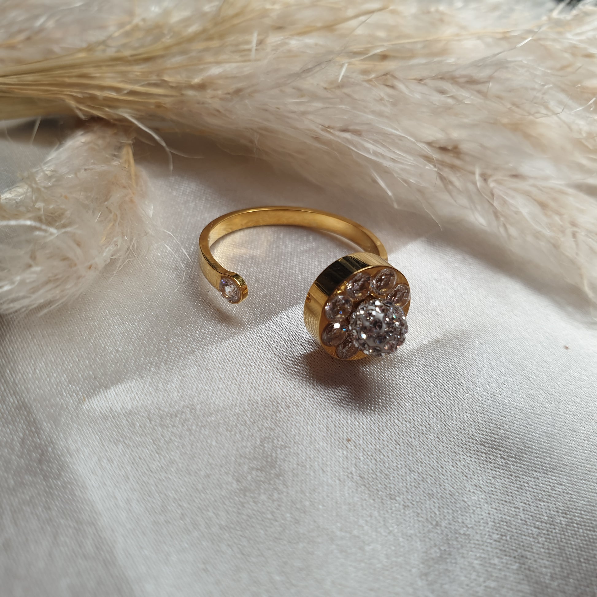 Bague dorée ouverte et ajustable avec strass argenté en acier inoxydable CHANDLER RéussiteActif