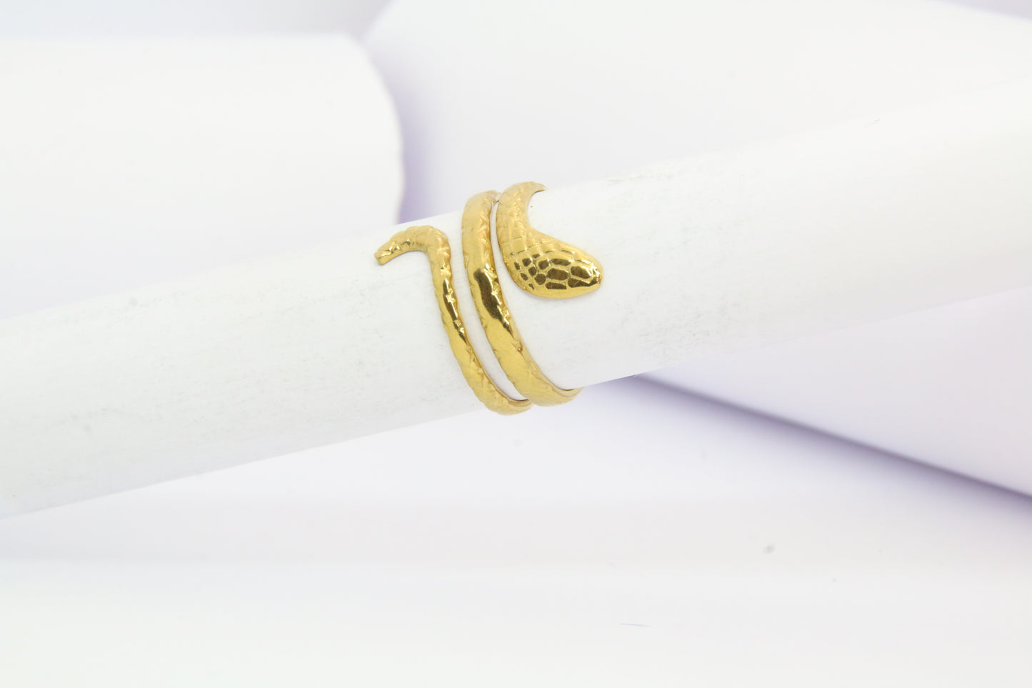 Bague dorée ajustable en forme de serpent en acier inoxydable