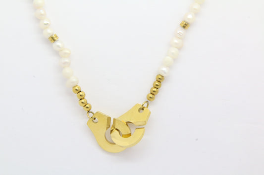 Collier en perles nacrées et menottes dorées en acier inoxydable NACAR